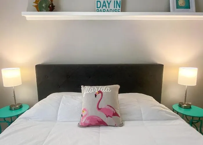 Tropical And Tranquil Bradenton Hideaway