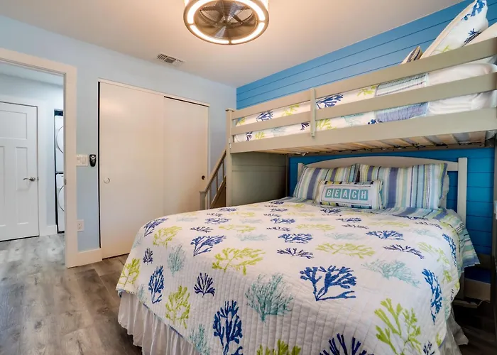 Luxury 2 Bed And 2Bath Lakefront Condo Near Img And Anna Maria Island