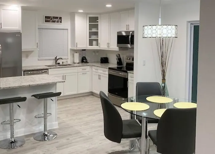 Bradenton Retreat Near Beaches & Img Academy, Mins To Downtown